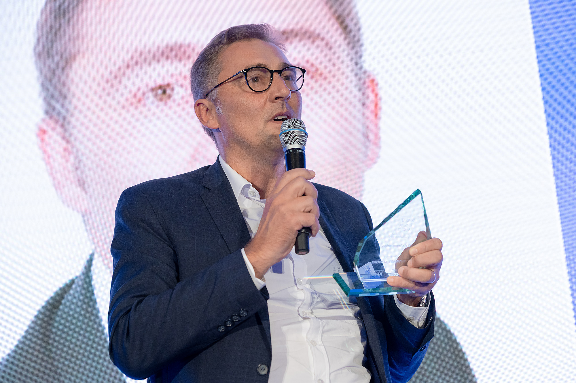 Business At Work Remporte Le Prix Innovation Des Trophées Des ESN & ICT 2022 Décernés Par Numeum Et KPMG
